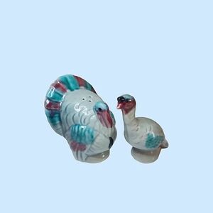 Vintage turkey salt and pepper shakers